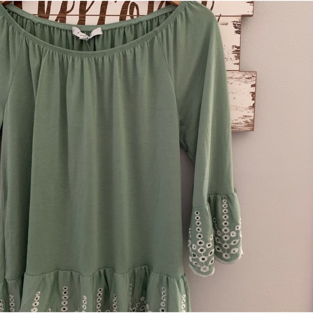 Blouse - Picture 2 of 5